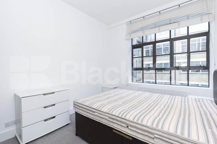 Stunning and spacious 3 bed warehouse conversion in the popular Clerkenwell area Great Sutton Street , Clerkenwell / Farringdon